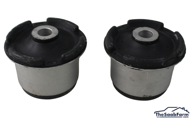 Bussen (set), Achteras Saab 9-5 -99